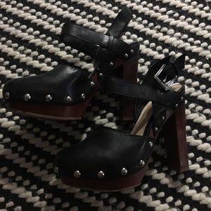 Stunning studded Vince Camuto heels in size 6.5